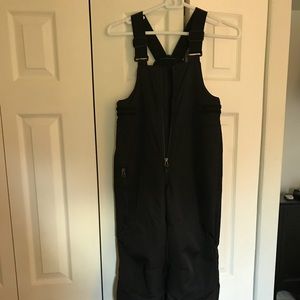 Kids snow pants/bibs size 8